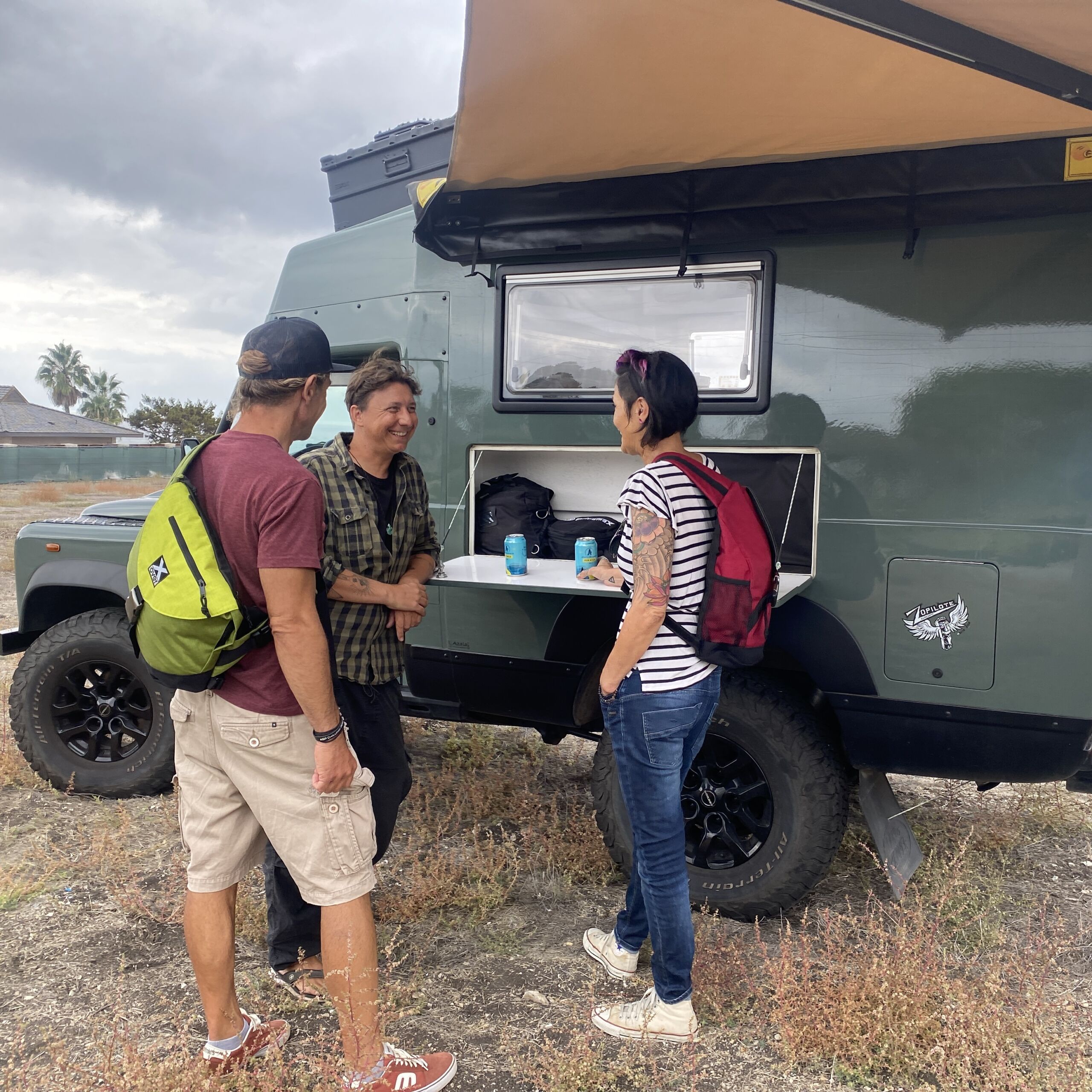 IMG_4982 Group of overlanding friends wearing X-over sling bags